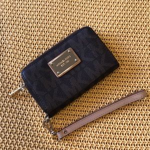 Michael Kors Wristlet